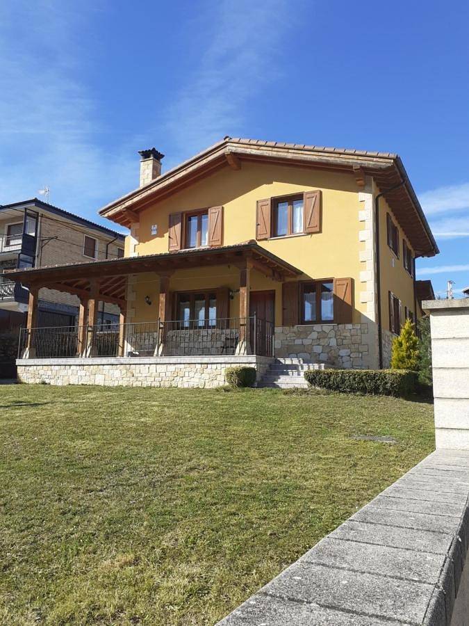Casa rural para 8 personas, con jardín y vistas en Merindad de Valdeporres
