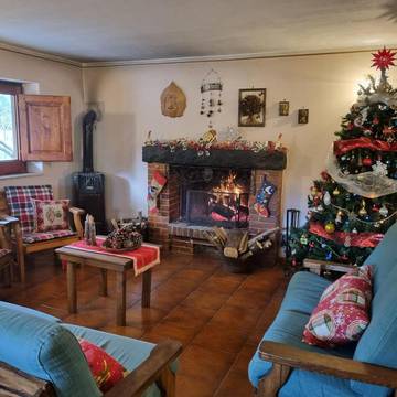 Gîte pour 14 personnes, avec jardin ainsi que vue et terrasse, animaux acceptés à Nicolosi