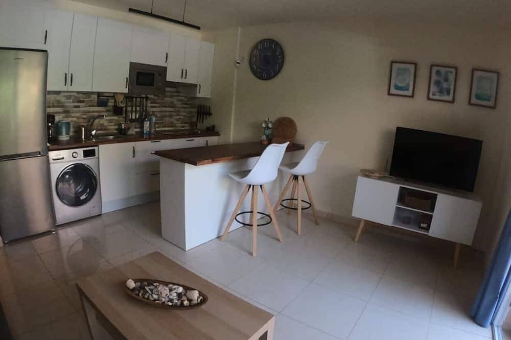 Ganze Wohnung, Apt in Playa María Building. First line of the beach, with A/C and wifi  in Playa de la Calera, La Gomera