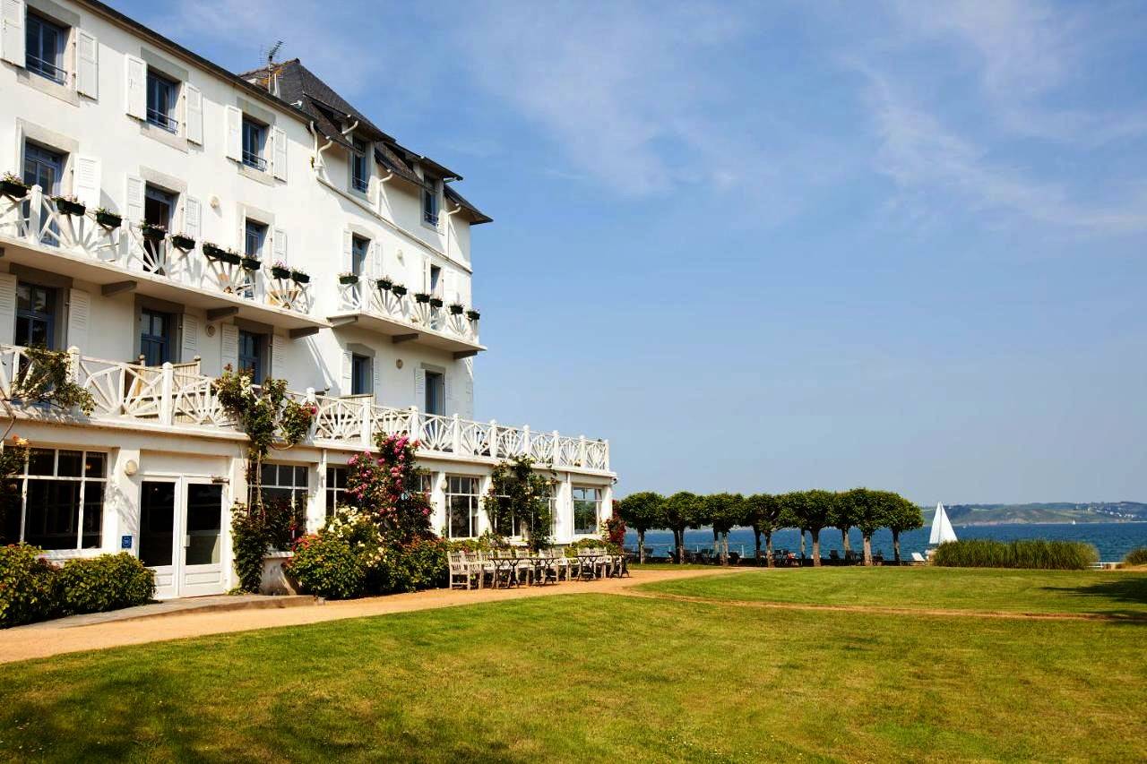 Le Grand Hotel des Bains & Spa - Bretagne in Locquirec, Ceinture Dorée