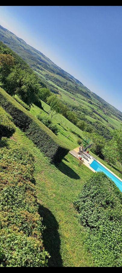La croix des Landes gîte ou chambre d'hôte avec piscine à Chouvigny in Chouvigny, Région de Montluçon