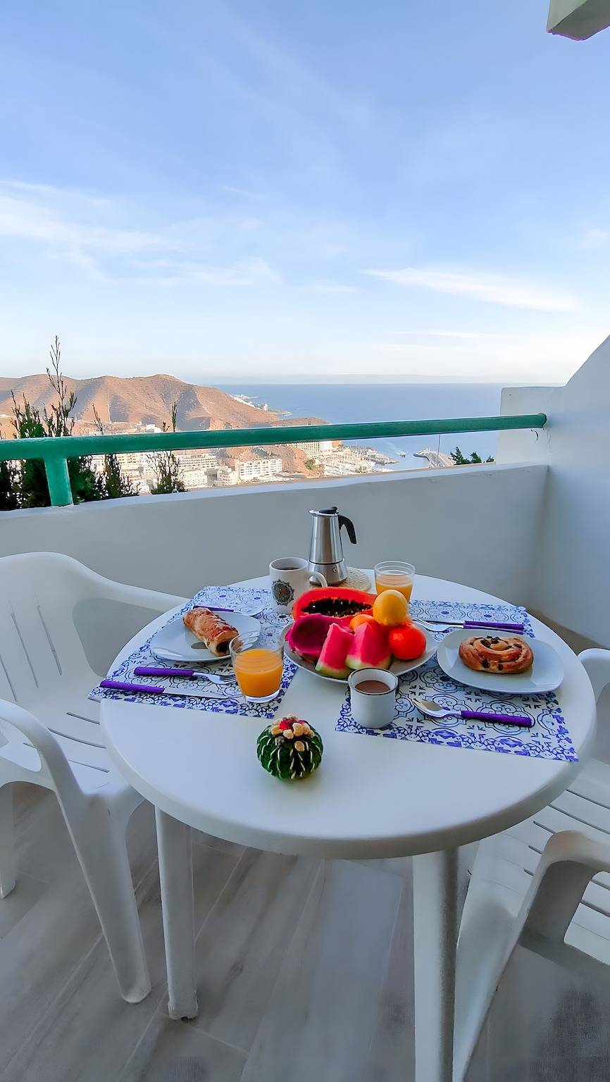 Apartamento entero, Apartamento Vacacional 'Paraíso Para Todos' con Vistas al Mar, Piscina y Wi-Fi in Playa Amadores, Gran Canaria Sur