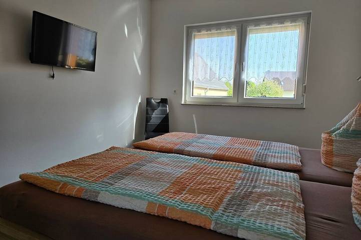 Ferienwohnung für 10 Personen, mit Terrasse und Garten in Senftenberg - 3