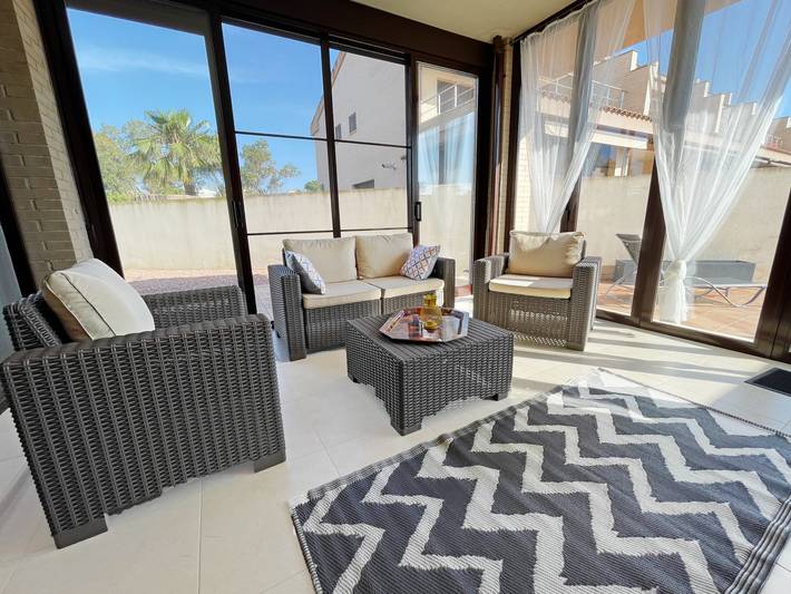 Location de vacances pour 9 personnes, avec jardin ainsi que piscine et terrasse, adapté aux familles à L'Ampolla - 4