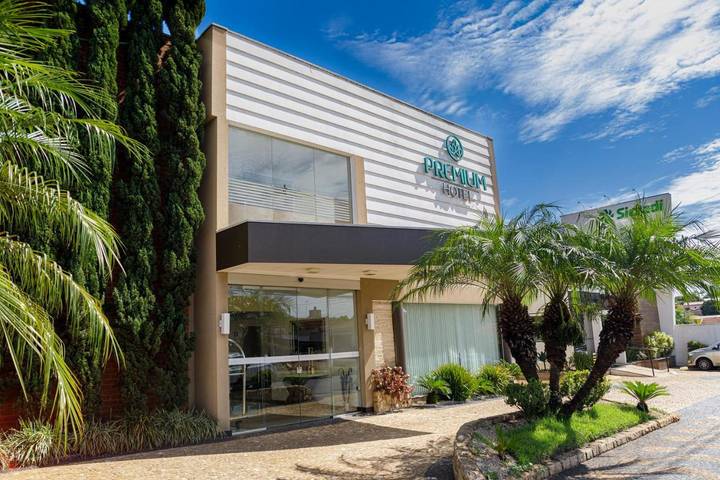 Pousadas para 3 pessoas, com jardim e jacuzzi em Pirassununga