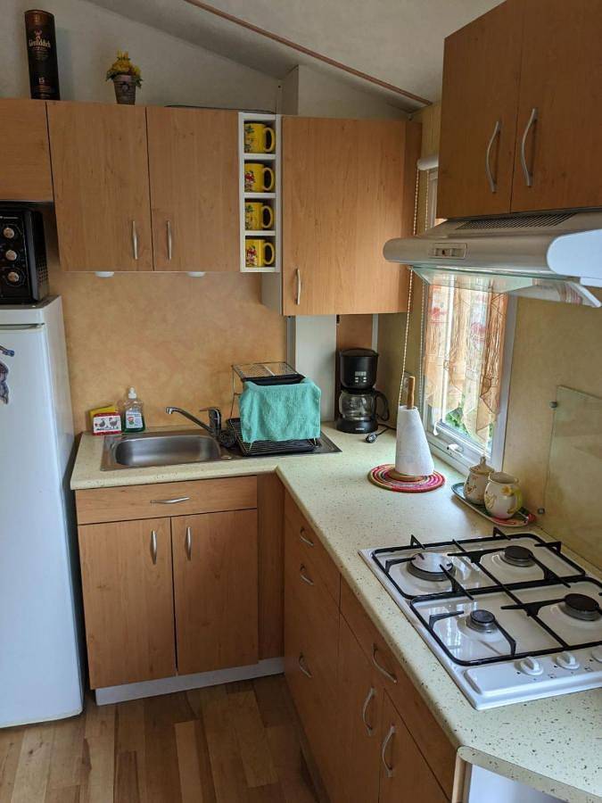 Camping pour 5 personnes, avec piscine et sauna ainsi que jacuzzi et terrasse dans Région de Besse-et-Saint-Anastaise - 3