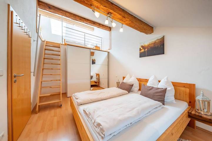 Ganze Wohnung, Ferienwohnung Da Dachstui 60 qm,1 Schlafzimmer, Wohnschlafraum, bis 5 Personen in Samerberg, Bayerische Alpen