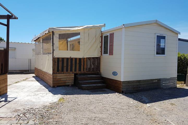 Camping pour 5 personnes, avec Terrasse et Jardin
