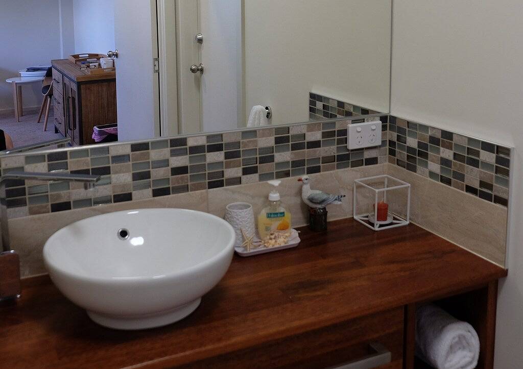 Die Tin Shed Binalong Bay, Bucht der Feuer, Tasmanien. in Tasmanien