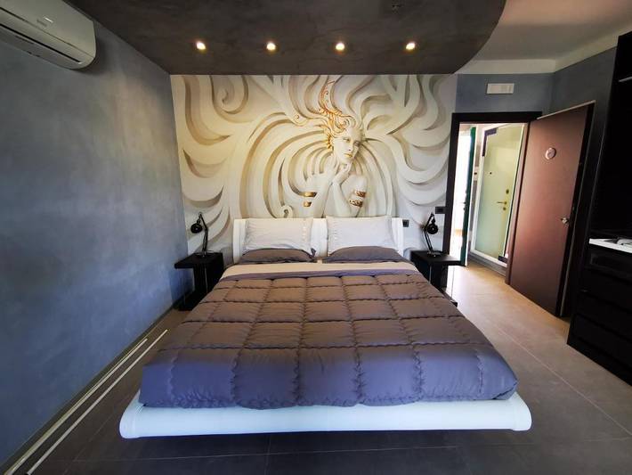 Chambre d’hôte pour 2 personnes, avec piscine ainsi que vue et terrasse, animaux acceptés dans Santa Teresa Gallura - 3