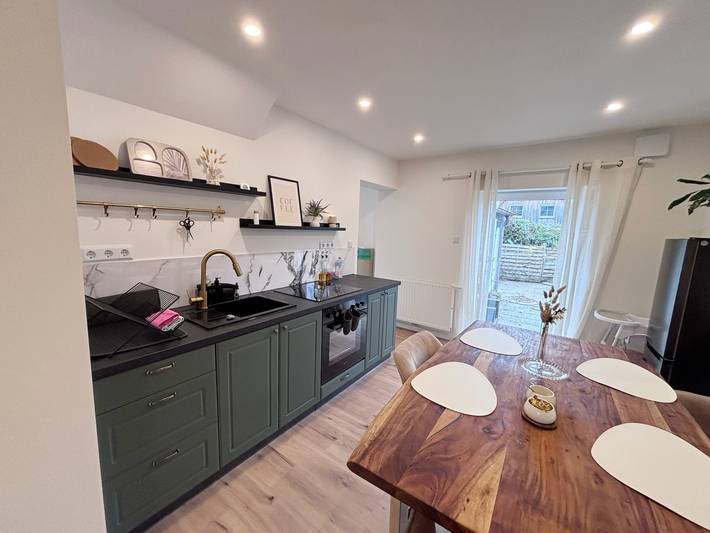 Holiday Home 'Kokorey' with Private Terrace, Garden and Wi-Fi in Rellingen, Kreis Pinneberg