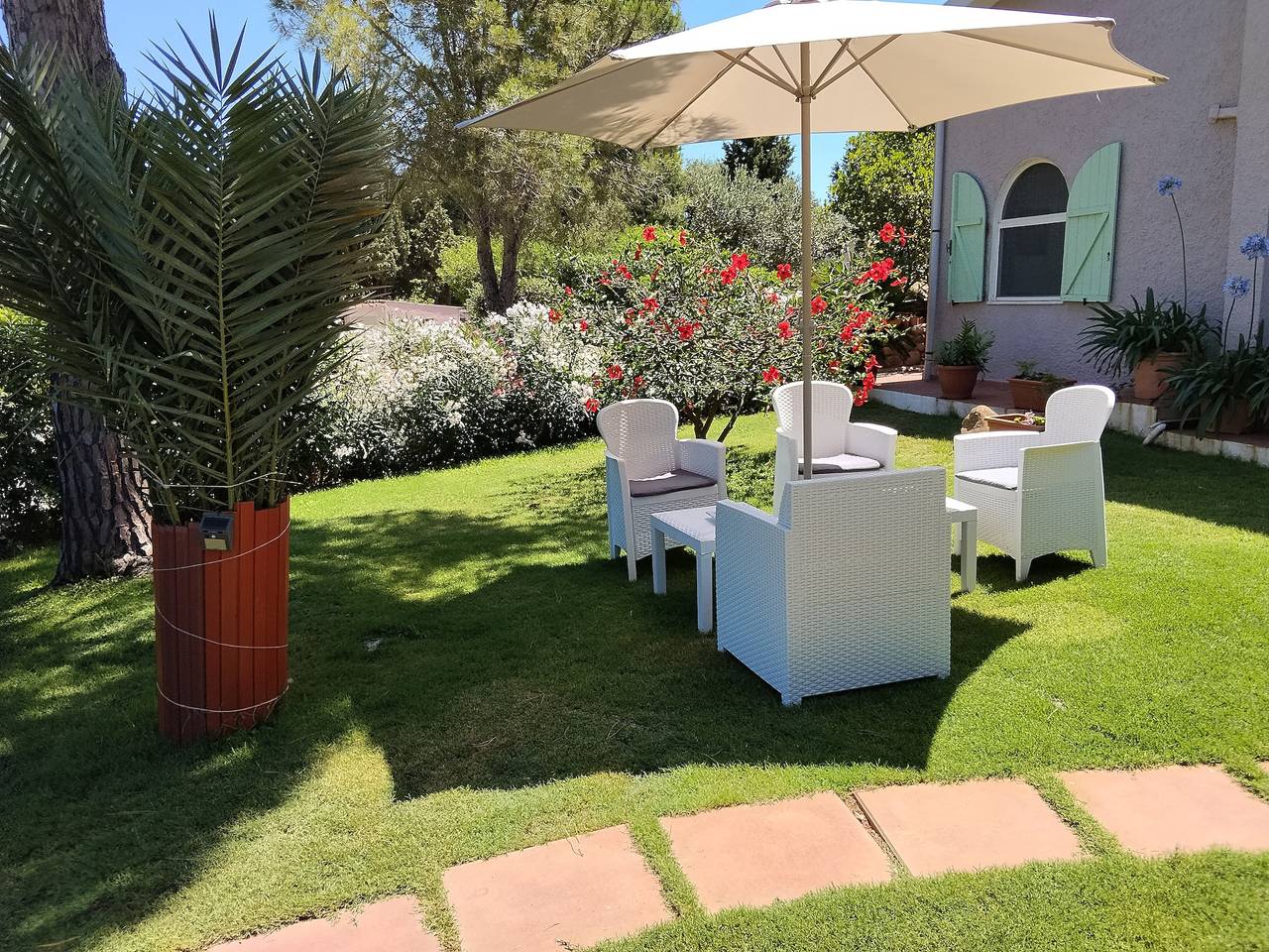 Ferienhaus "Soberania" mit Meerblick, privater Terrasse und eigenem Garten in Santa Margherita di Pula, Pula und Umgebung