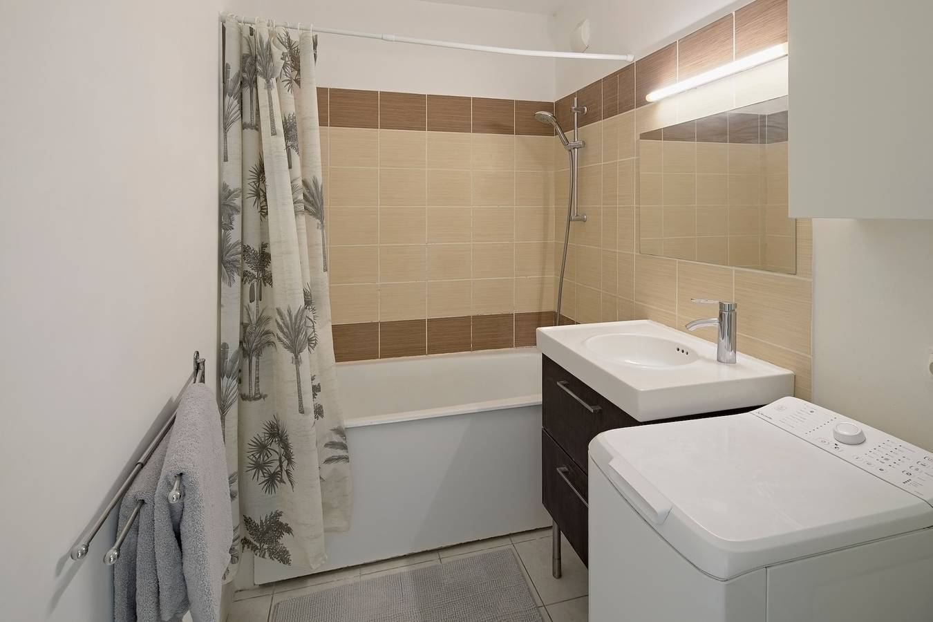 Apartamento entero, L’Escale Herblinoise - 4km du Zénith de Nantes in Saint-Herblain, Nantes region
