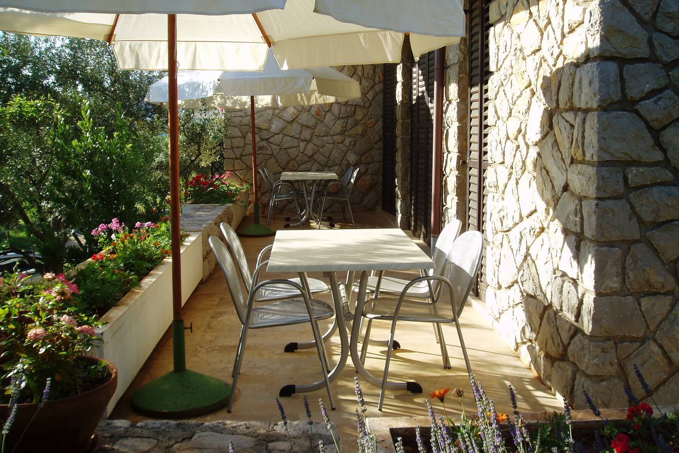 Ganze Wohnung, 1-Zimmer-Ferienwohnung mit Terrasse und Meerblick Cres A-7876-c in Cres Stadt, Cres