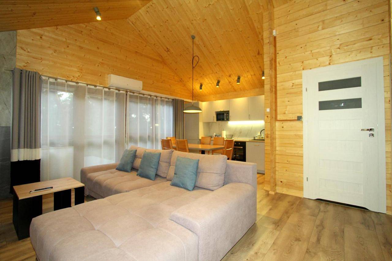 Całoroczny drewniany domek Superior i apartamenty Eko-oaza w Krynica Morska-Piaski in Krynica Morska, Zatoka Gdańska