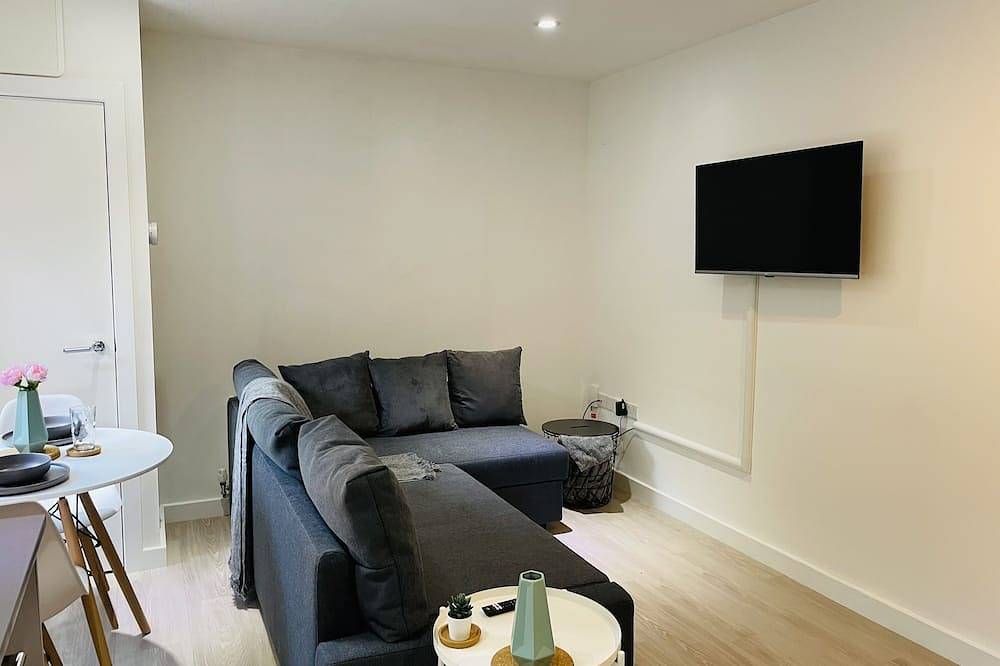 Entire apartment, Southernhay Court - by Staytor in Exeter, Devon