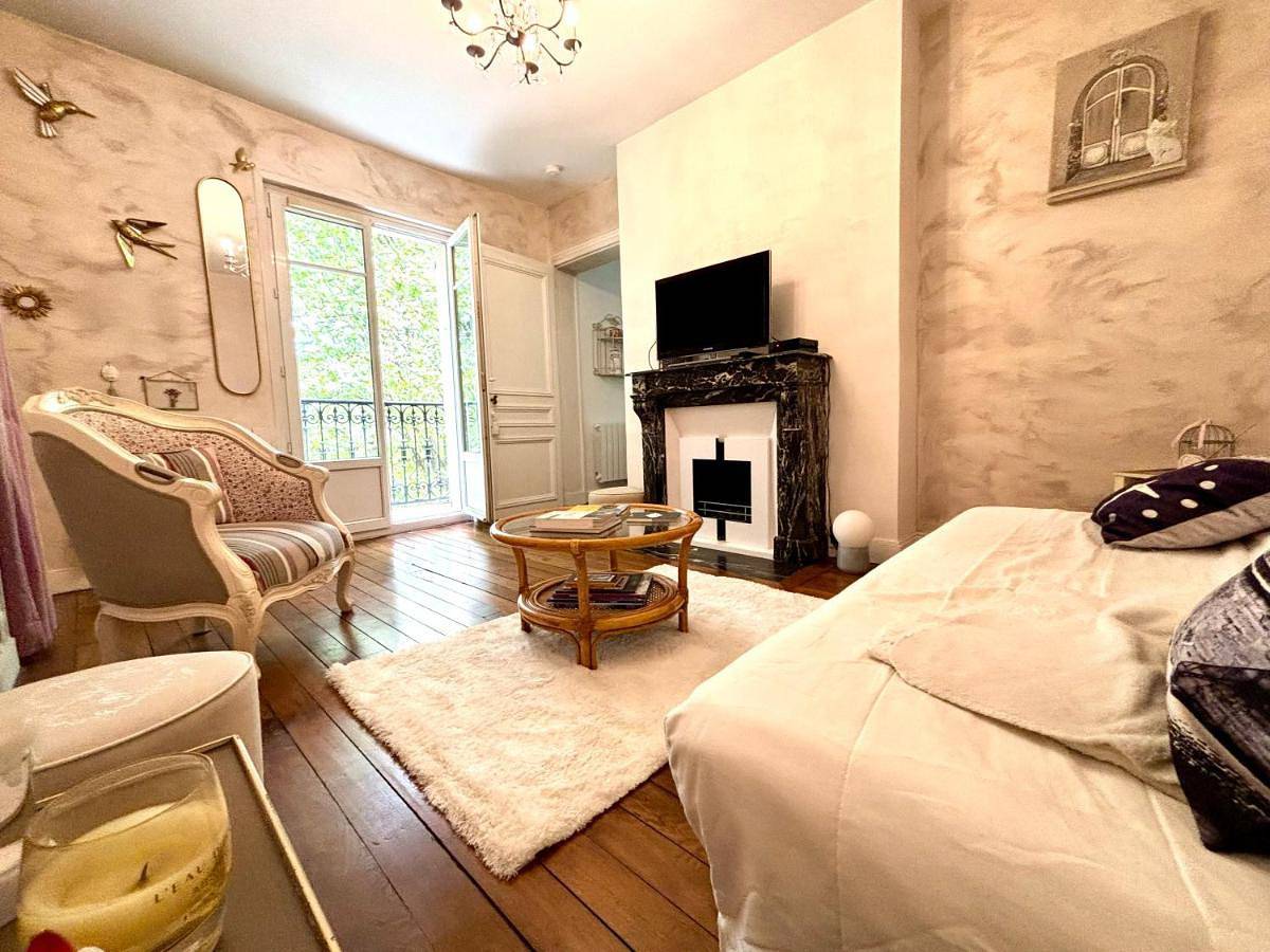Appartement entier, One-Bedroom Apartment in Maisons-Alfort, Val-de-Marne