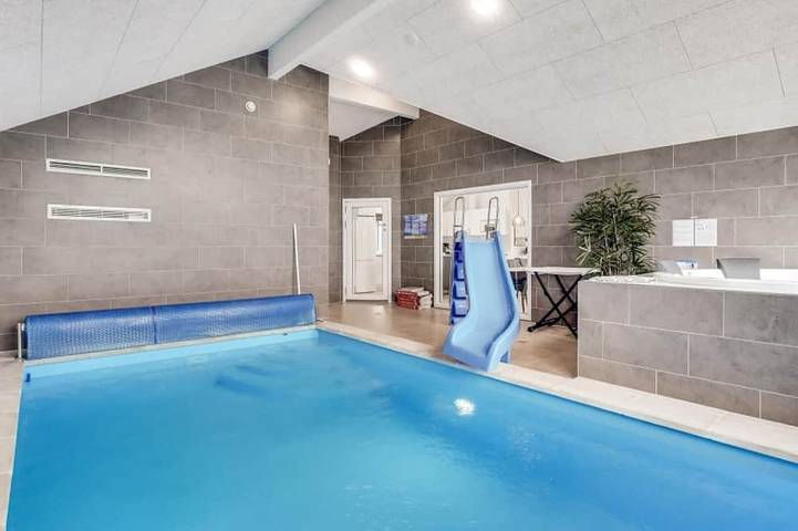 Ferienhaus für 16 Personen, mit Terrasse und Garten sowie Sauna