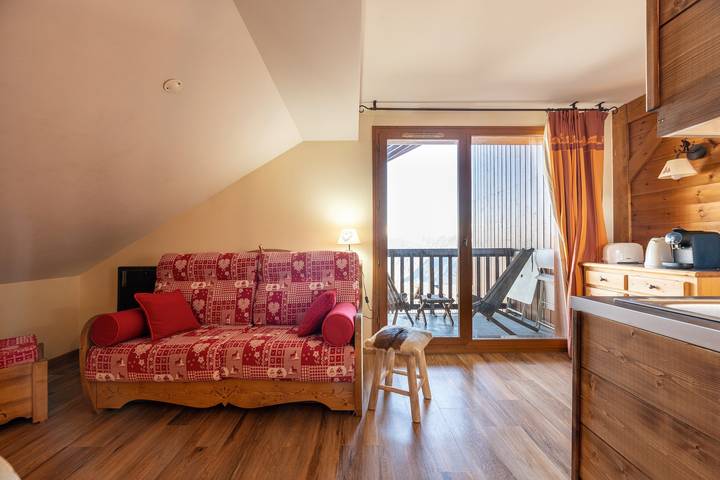 Gîte pour 4 personnes, avec sauna ainsi que piscine et balcon à Villarembert - 3