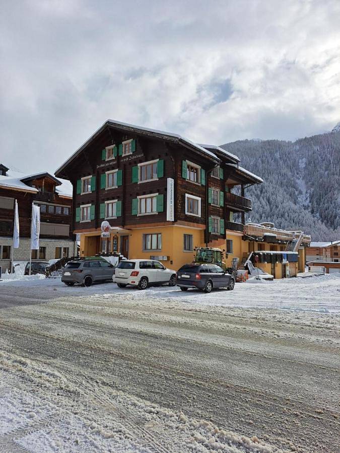 Gîte pour 4 personnes, avec balcon dans Ulrichen - 2