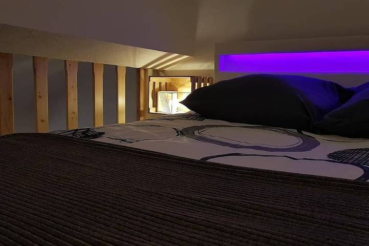 Appartement entier, ★ Cosy ★ Calme ★ Hypercentre ★ Parking Facile ★ WIFI Fibre ★ in Le Puy-en-Velay, Haute-Loire