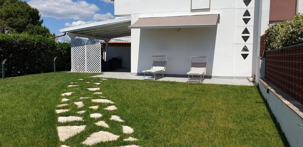 Casa vacanza per 5 persone, con panorama e giardino - 1