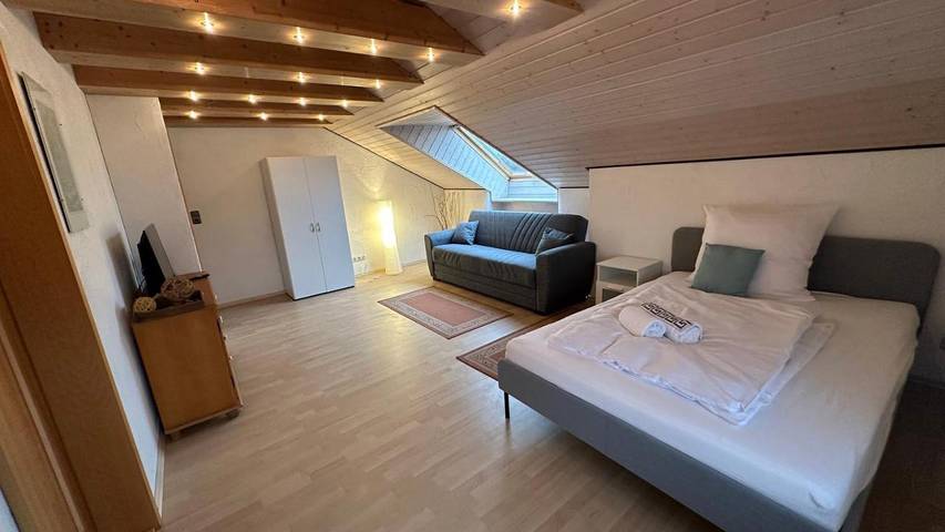 Ferienwohnung für 6 Personen, mit Ausblick und Garten, mit Haustier in Untermeitingen