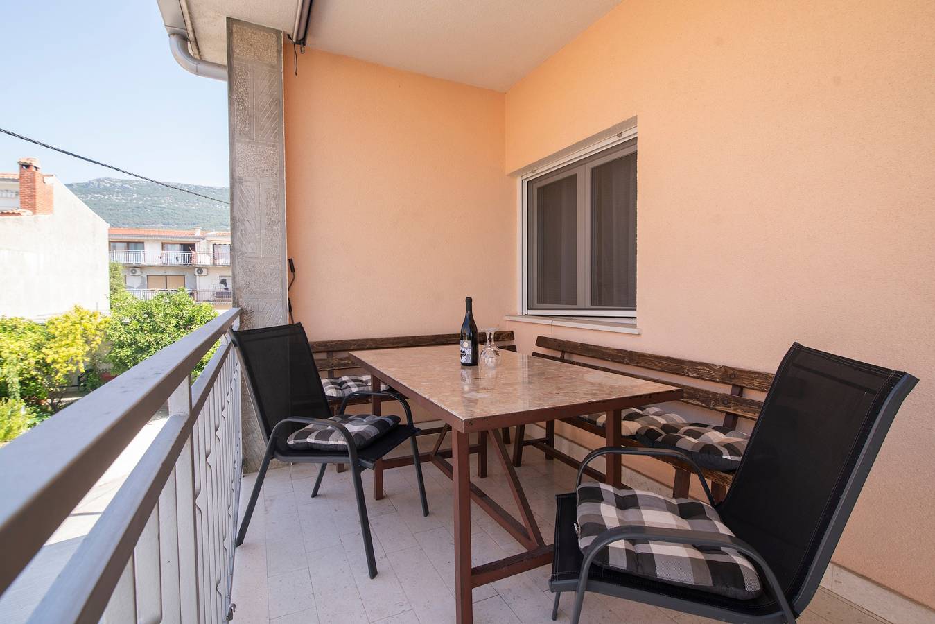 Ganze Wohnung, 3-Zimmer-Ferienwohnung mit Terrasse Kastel Stari, Kastela A-24752-a in Kastel Stari, Kaštela