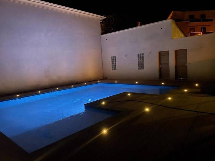 Location de vacances pour 10 personnes, avec piscine et terrasse, animaux acceptés à Luri - 4