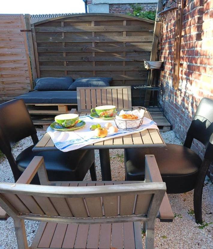 Gîte pour 4 personnes, avec jardin, adapté aux familles dans Fenain