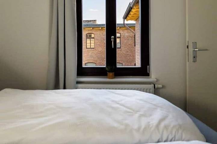 Appartement entier, ★Ko-Living Vi at the new theater | middle of the old town | Wifi | Up to 4 ★ in Halle, Saale-Unstrut