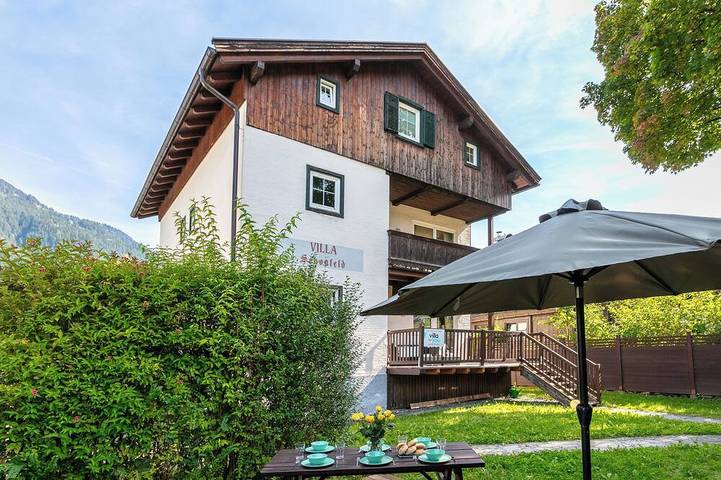 Holiday home for 14 people, with garden and terrace - 1