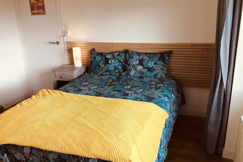 Family home in the heart of the village La Torche in Plomeur, Côte de Cornouaille