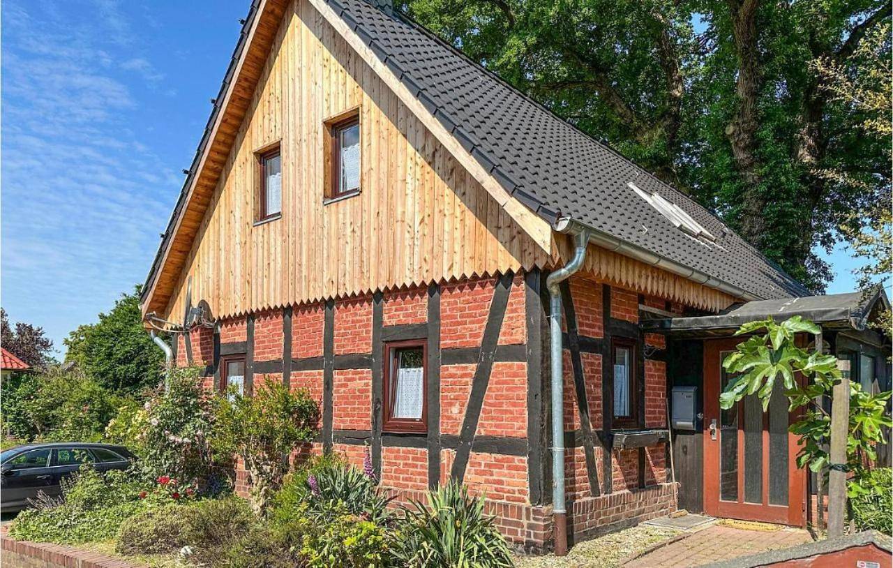 Ganze Wohnung, Three-Bedroom Apartment in Lilienthal, Niedersachsen