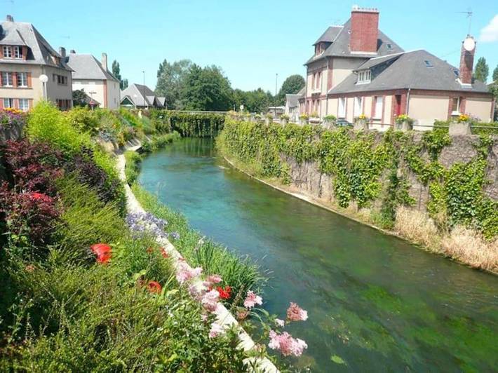 Gîte pour 6 personnes, avec Terrasse et Jardin à Pont-l'Évêque - 2