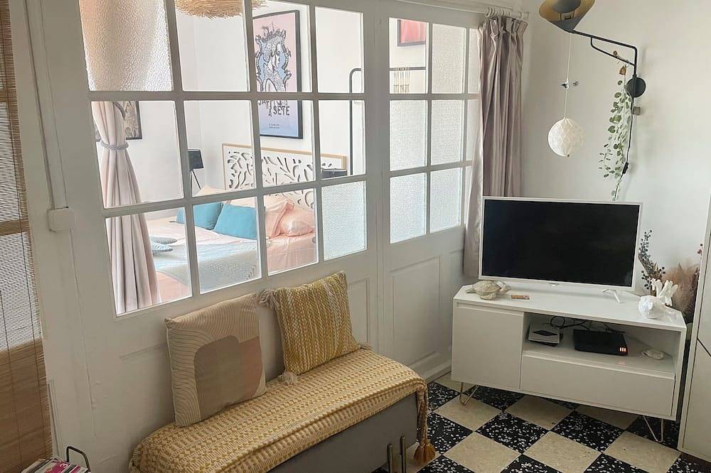 Appartement entier, Coeur de Sète, charmant T2, calme, avec jolie vue in Sète, Côte méditerranéenne (France)