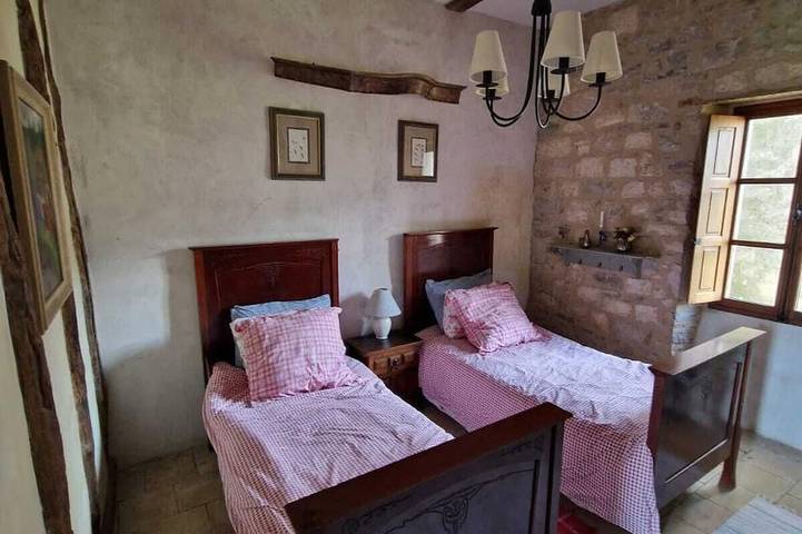 Location de vacances pour 6 personnes, avec jardin, animaux acceptés à Les Cabannes (Tarn) - 3