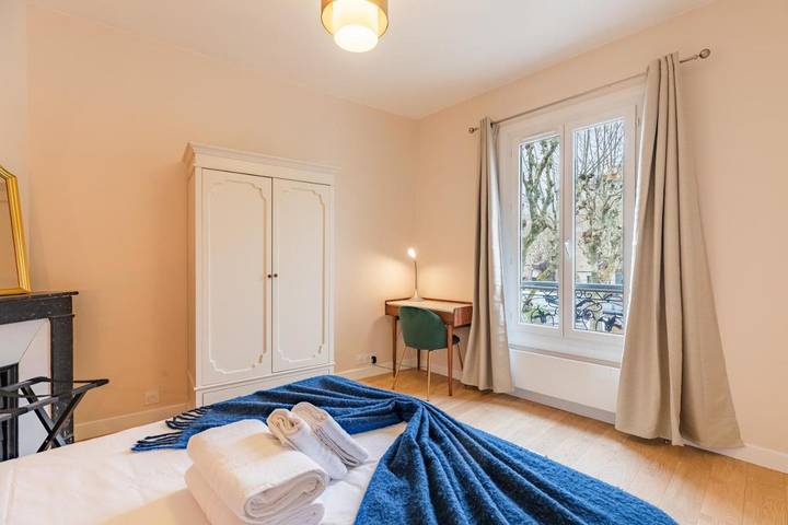 Gîte pour 2 personnes, avec vue à Enghien-les-Bains - 2