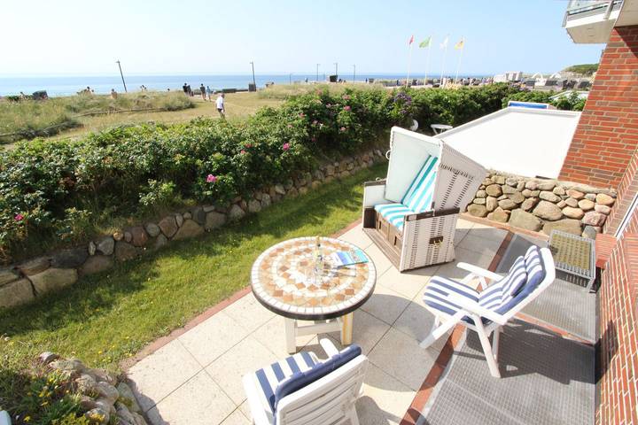 Ferienwohnung für 4 Personen, mit Terrasse und Sauna in Wenningstedt