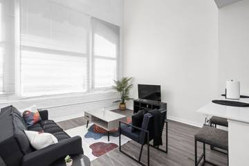 Vacation Rental for 5 Guests in Indianapolis, Indiana, Picture 2