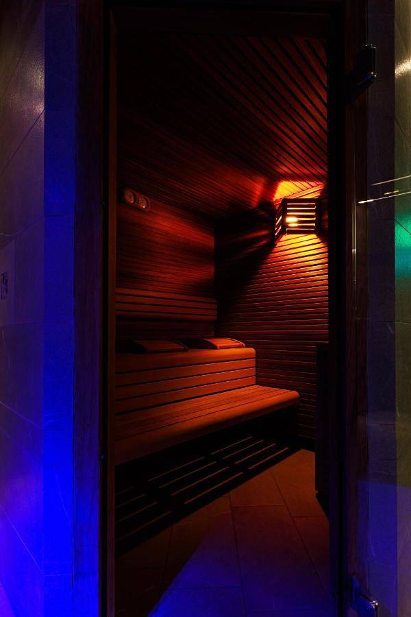 Hôtel pour 3 personnes, avec sauna et terrasse, animaux acceptés à Magenta - 4