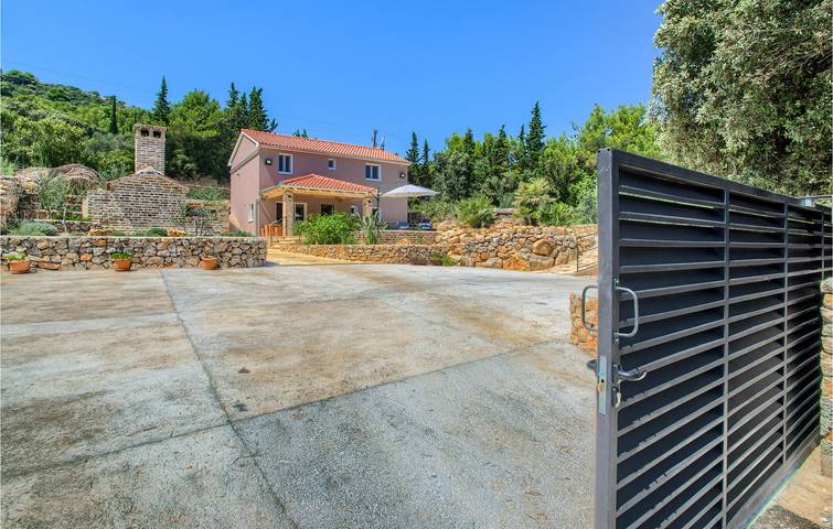 Reizendes Apartment mit einem Schlafzimmer und Pool, 900 m vom Strand entfernt in Poljana, Insel Ugljan