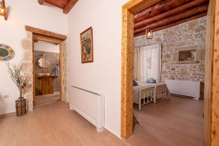 Ferienhaus für 5 Personen, mit Terrasse und Garten in Pitsidia - 4