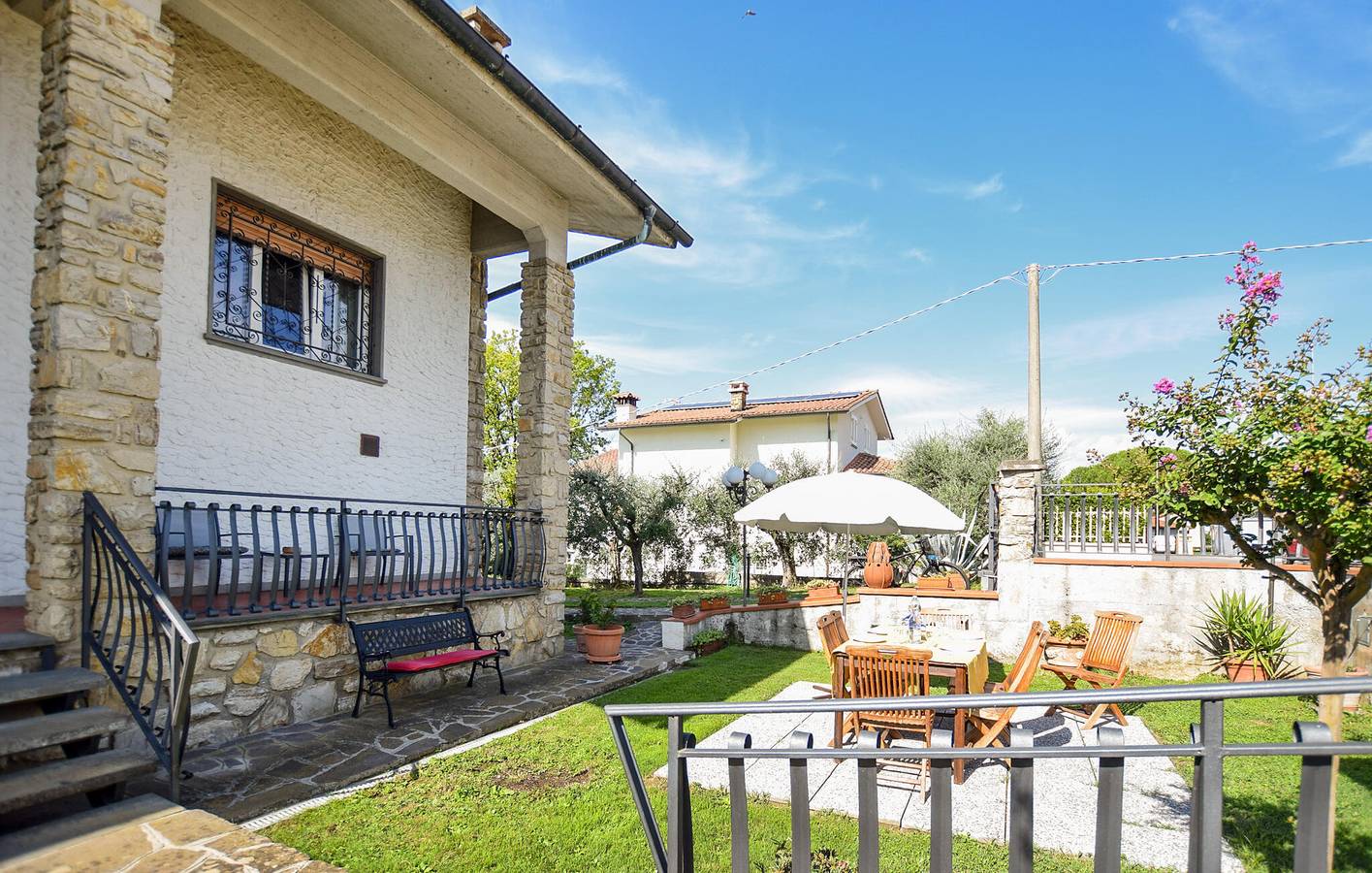 Acogedor apartamento con jardín y aparcamiento | Cerca de Tavola Calda Z3 in Pistoya, Provincia de Pistoia