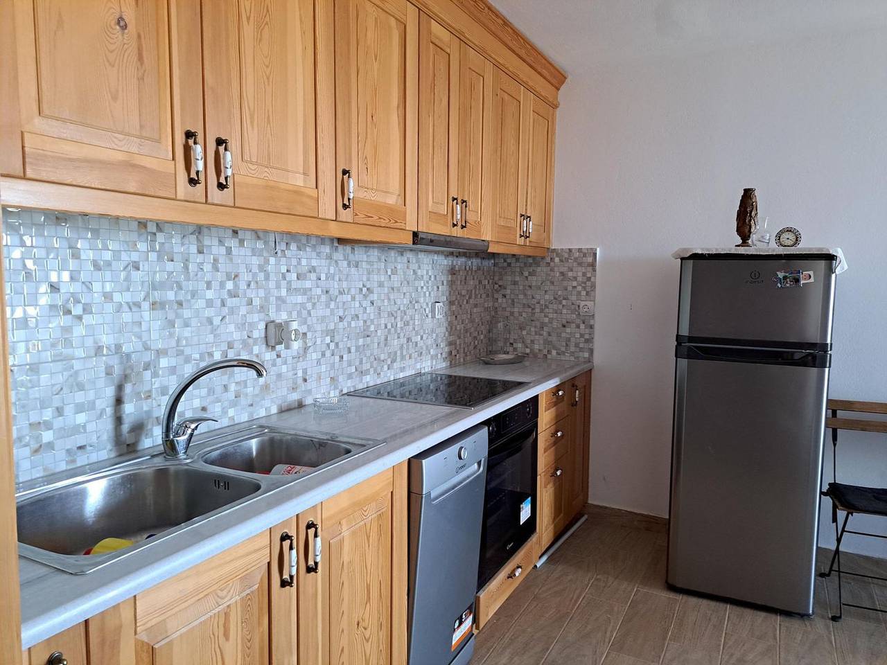 Ganze Wohnung, Traumhaft gelegene Ferienwohnung oberhalb vom Strand bei Chrani | Peloponnes in Messenien