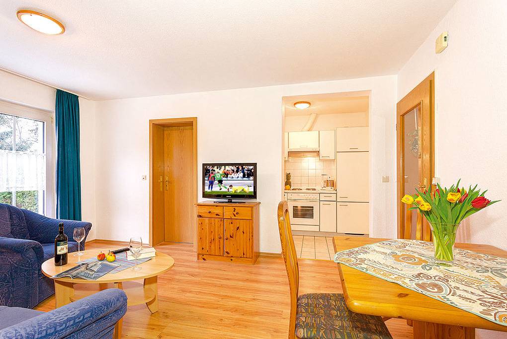 Apartamento vacacional entero, Villa Idyll, Gartenhaus, Whg. 655 in Sellin, Rügen