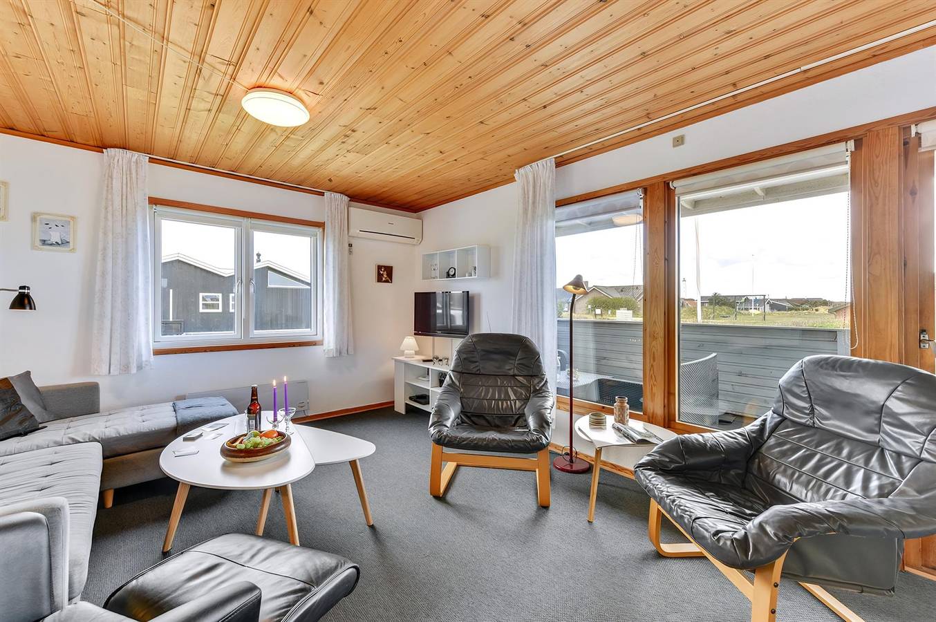 Amazing home in Hvide Sande w/ Wifi and 3 Bedrooms in Nørre Lyngvig, Hvide Sande
