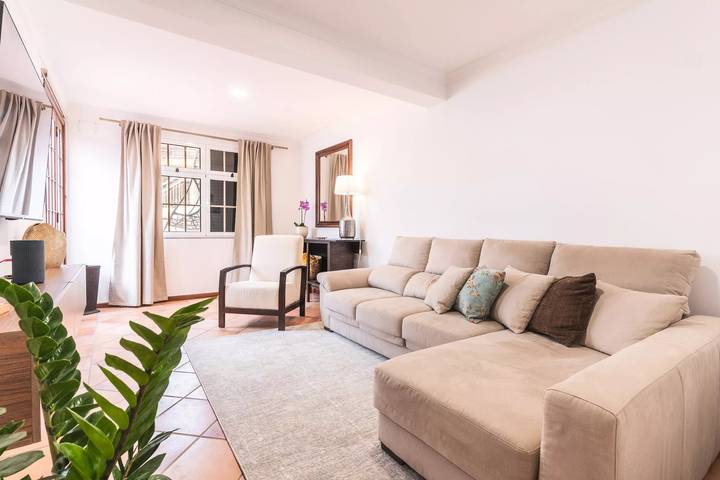 Location de vacances pour 5 personnes, avec balcon à Caniçal - 2