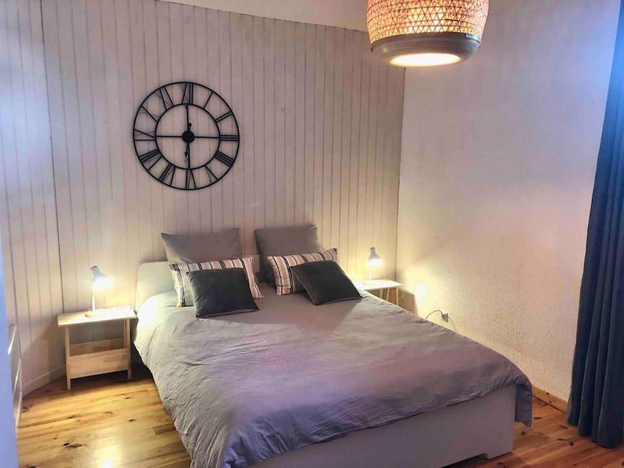 Appartement entier, One-Bedroom Apartment in Saint-Lunaire, Région de Saint-Malo