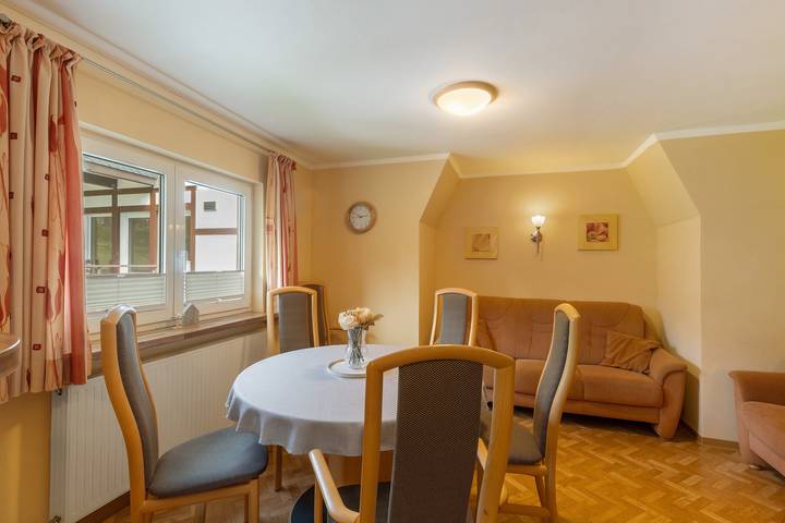 Ferienwohnung für 5 Personen, mit Balkon in Usseln - 3
